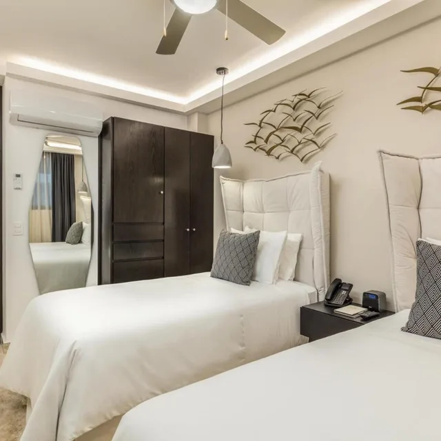 جناح جونيور، Serenity Hotel Boutique 4/8