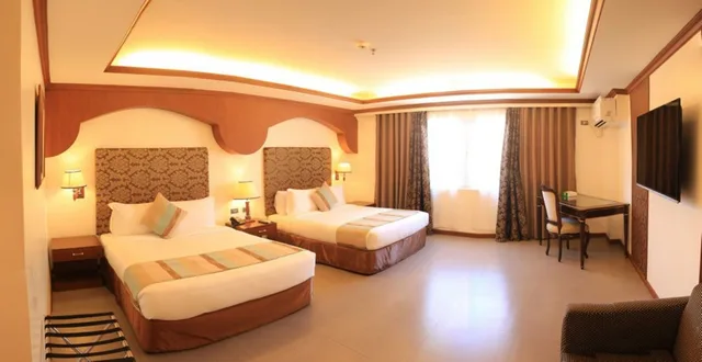 غرفة عائلية بسريرين كوين، The Pepperland Hotel 3/4