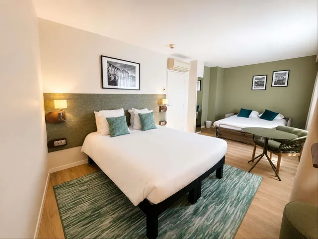 Superior, Double Bed, Sofa, Ibis Styles Tours Centre 9/10