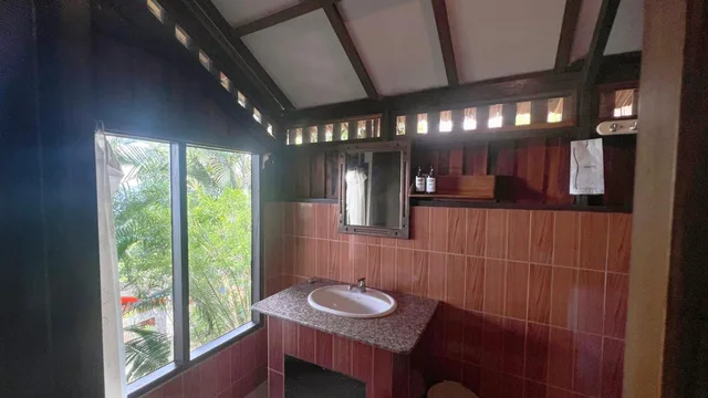 Bungalow, Sea View, with Fan، Phi Phi Relax Beach Resort 10/10