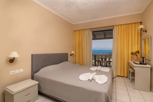 غرفة بريميوم بسرير مزدوج بإطلالة على البحر مع أريكة، Matilda Hotel by Anayia All Inclusive Resorts 4/5