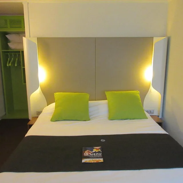 Next Generation, Double Bed، CAMPANILE BAYEUX 4/10