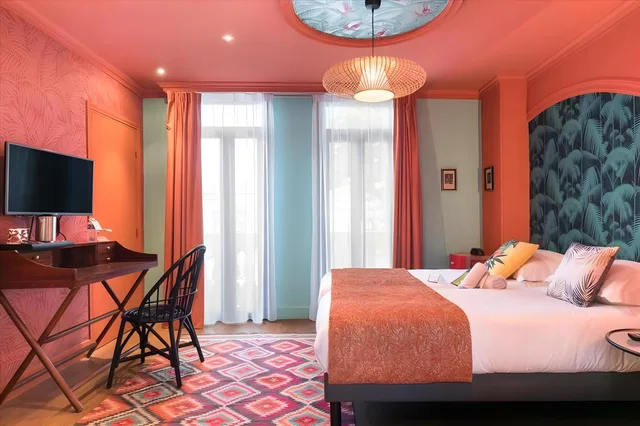 غرفة بريفيليج بسرير كوين مع أريكة، Villa Bougainville by Happy Culture 1/1
