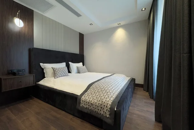 جناح عائلي بسرير مزدوج بإطلالة على المدينة بغرفة نوم واحدة مع أريكة، Nevizade Avangart Hotel 1/7