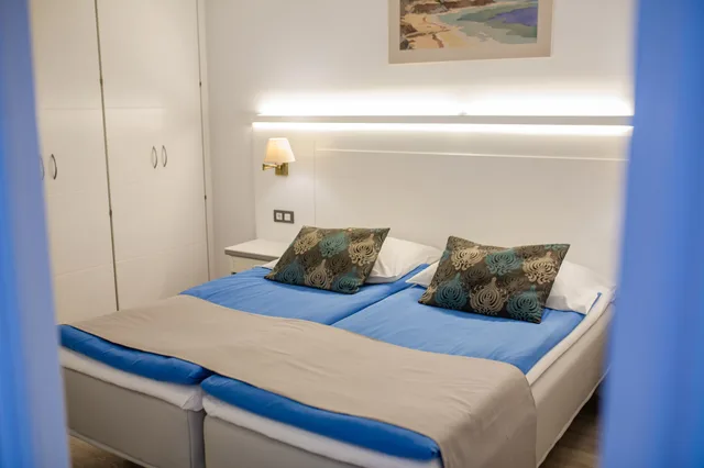 شقة بإطلالة على الحديقة مفردة بسريرين منفصلين مع أريكة، Servatur Green Beach 4/10