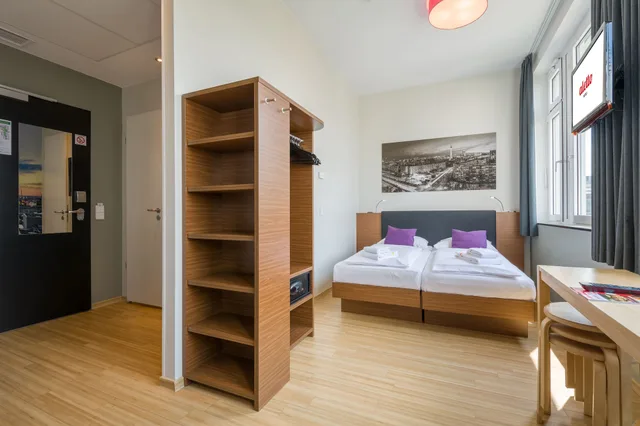 غرفة بخمسة أسرّة، Aletto Kudamm Hotel Hostel 2/10