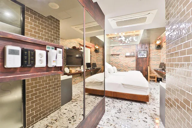 جناح بريميوم بسريرين منفصلين، February Hotel Hwanggeum 4/8