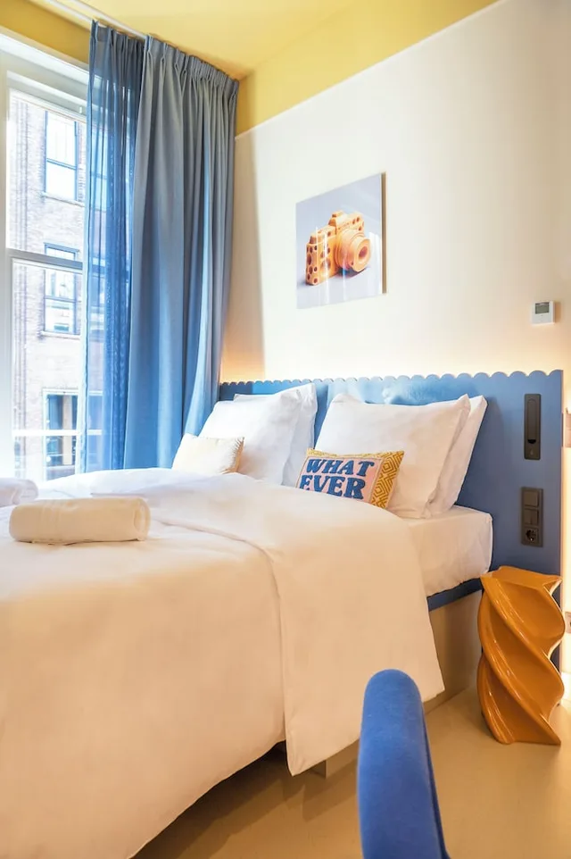 غرفة ديلوكس بسرير كوين بشرفة، City Hotel Rembrandt Square 5/10
