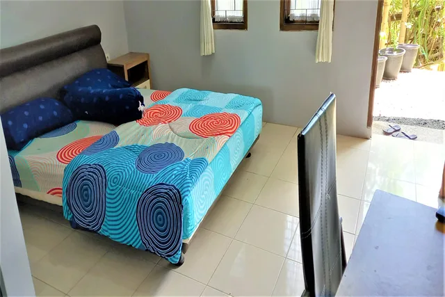 غرفة بسرير مزدوج، Nabila Syar i Guesthouse by ZUZU 3/3