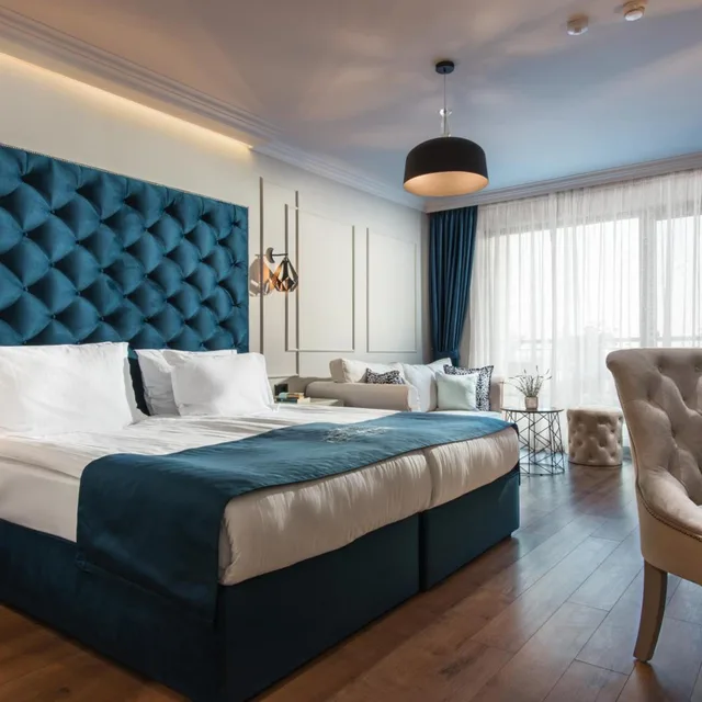 Deluxe, King Bed, Lateral Side Sea View, Balcony، Casa di Fiore SPA and Medical Hotel 4/8