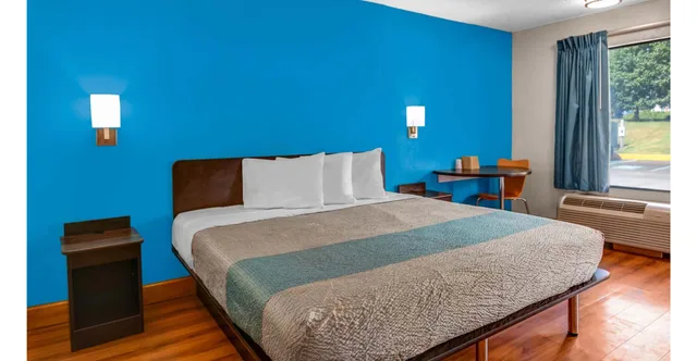 غرفة بسرير كينج لذوي الإعاقة، Motel6 Atlanta GA 5/9