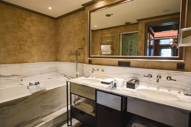 جناح جونيور بسرير كينج، Hotel TwentySeven 1/1
