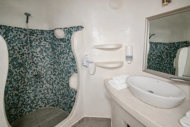 جناح بإطلالة على البحر، Vogue Suites 2/2
