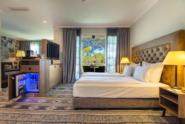 جناح جونيور بسرير كينج مع أريكة، Lindner Golf Resort Portals Nous 4/9