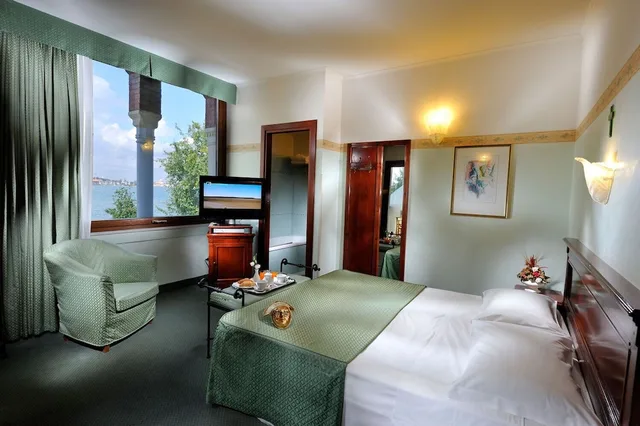 Room, Double Bed, Lagoon View، Russo Palace 3/10