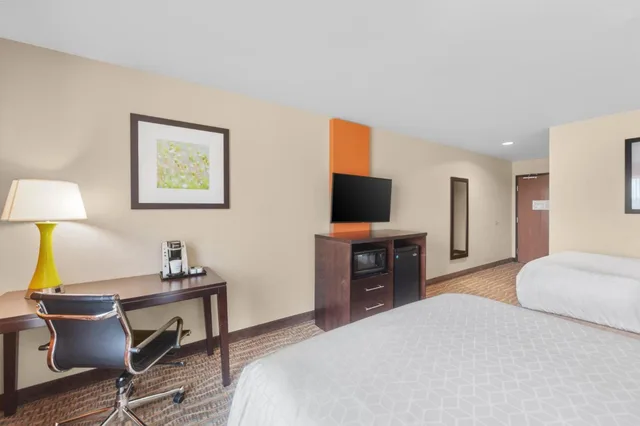 Room, 2 Double Beds, Accessible, Holiday Inn Express & Suites Houston Nw - Tomball Area 3/4