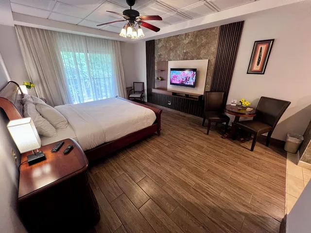 غرفة قياسية بسرير كينج بإطلالة على النهر، Valle Del Rio S A Hotel 6/10
