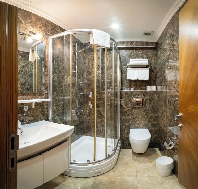 2 Bedrooms, Family, 1 King and 4 Single Beds, City View, Blisstanbul Hotel 3/5