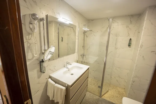 غرفة بسريرين منفصلين، Hotel Florida Formerly Best Western Hotel Florida 5/5