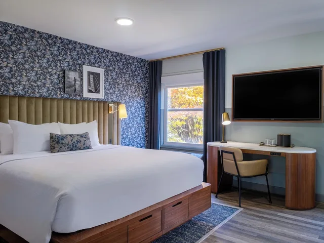 غرفة قياسية بسرير كينج، The Darwin Hotel 1/7