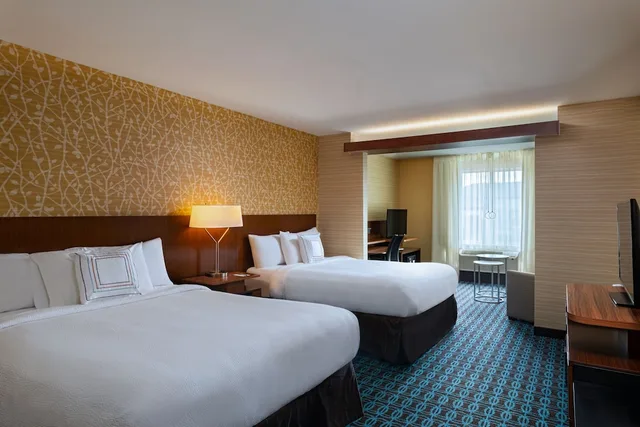 جناح بسريرين كوين مع أريكة لذوي الإعاقة، Fairfield Inn & Suites by Marriott Houston Richmond 1/3