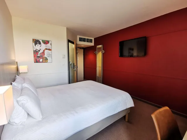 غرفة بريفيليج بسرير مزدوج مع أريكة، MERCURE Chartres Est 5/6