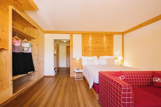 جناح عائلي، Hotel Maribel 5/10