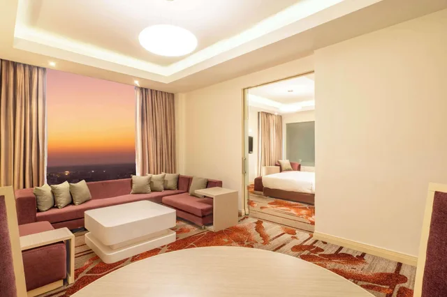 1 Bedroom, Suite, Jetted Tub, Park Plaza Faridabad. 2/3