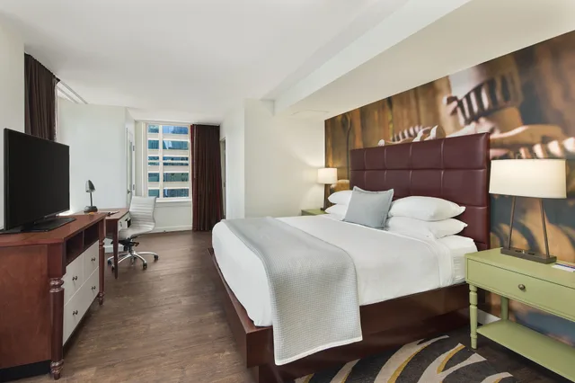 غرفة قياسية بسرير كينج، Hotel Indigo Nashville at The Countrypolitan 5/10