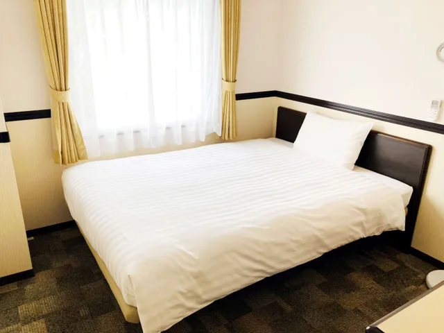 غرفة قياسية مفردة بسرير مزدوج، Toyoko Inn Tsushima Izuhara 1/5