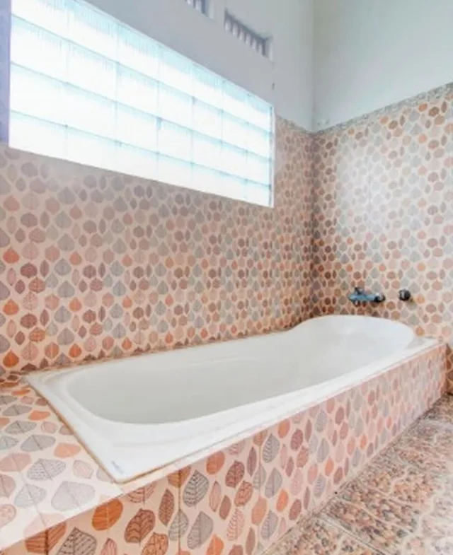 غرفة ديلوكس بسرير مزدوج بشرفة، Hotel O Yogyakarta near Jogja City Mall formerly Bama Guesthouse 10/10