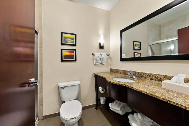 جناح بسرير كوين، Comfort Suites Corpus Christi Central 4/4