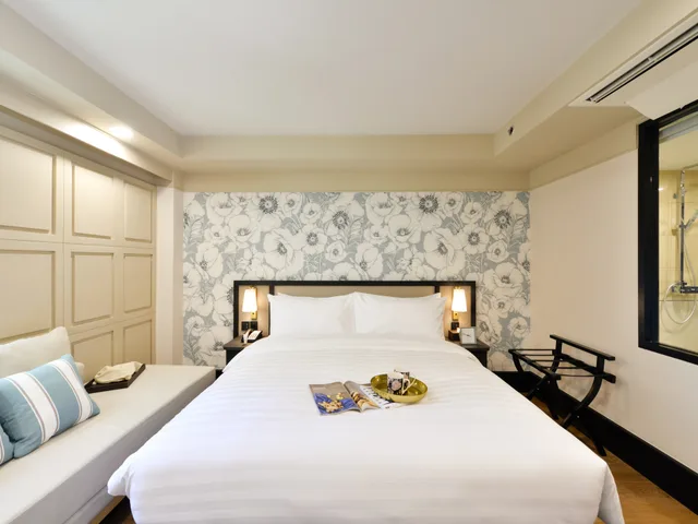 غرفة سوبيريور بسرير مزدوج أو سريرين منفصلين، Oakwood Hotel and Residence Bangkok 1/3