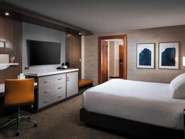 غرفة ديلوكس بسرير كينج للمدخنين، Seneca Allegany Resort And Casino 3/5