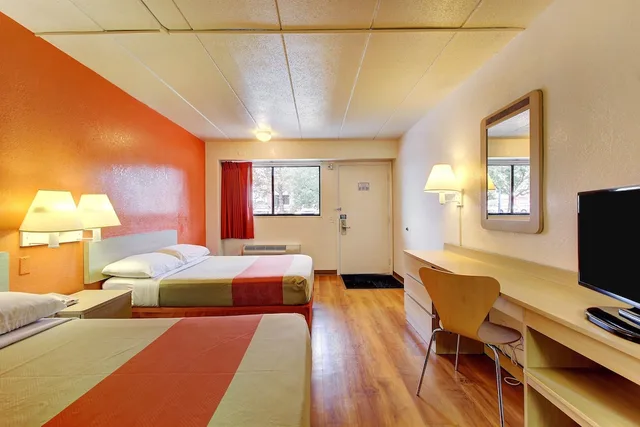 غرفة ديلوكس بسريرين مزدوجين لذوي الإعاقة، Motel6 York, PA 2/5