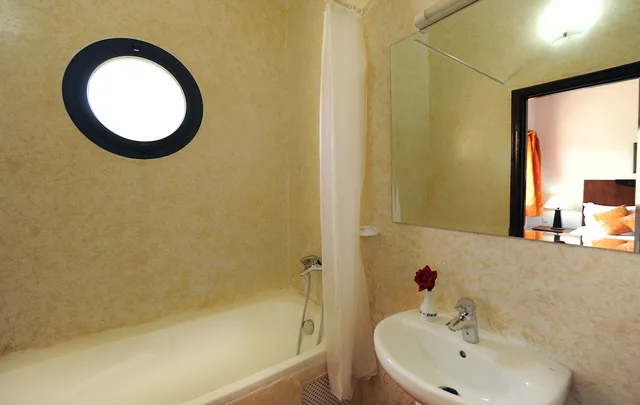 شاليه بسرير كينج، FARAH INN IFRANE 7/7