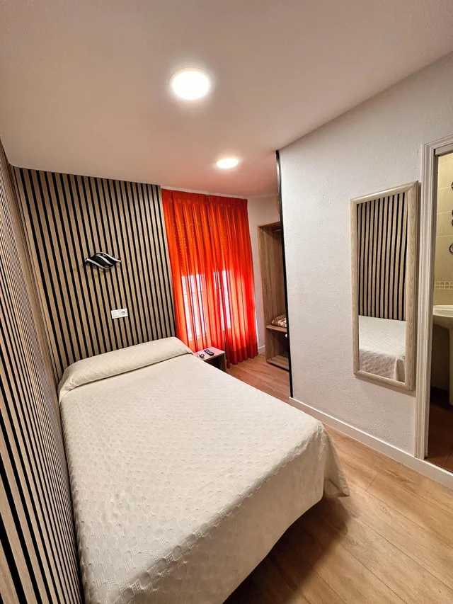 غرفة مفردة، Hostal Rober 3/25