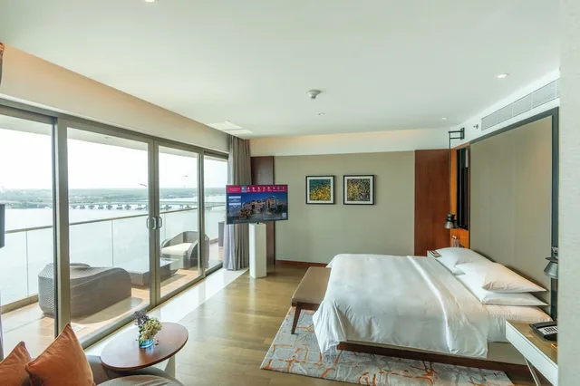 جناح غراند بسرير كينج بشرفة، GRAND HYATT KOCHI BOLGATTY 1/8