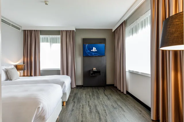 غرفة عائلية بسرير مزدوج، Courtyard By Marriott Amsterdam Airport 4/6