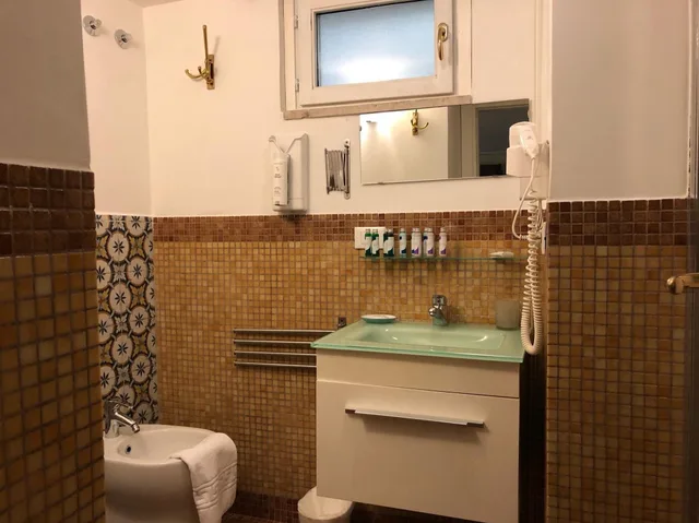جناح جونيور، Navona Residenza De Charme 4/8