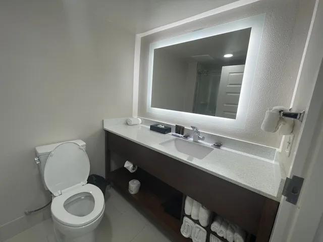 غرفة بسريرين كوين، Wingate By Wyndham Panama City Area Lynn Haven 3/5