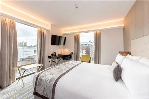 غرفة ديلوكس بسريرين منفصلين، Leonardo Hotel London Aldgate - Formerly Hotel Saint 1/1