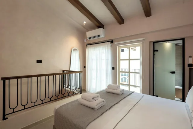 جناح سيغنتشر، The 48 Suites 2/10