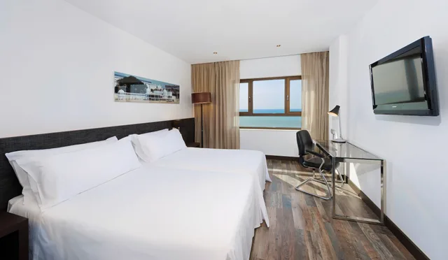 Superior, Double Bed, Sea View, Hotel Cadiz Paseo Del Mar Affiliated By Melia 4/10