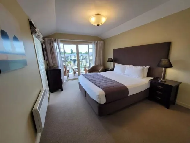 شقة بسريرين منفصلين وسريرين كينج بـ3 غرف نوم، Mantra Lake Tekapo 3/10