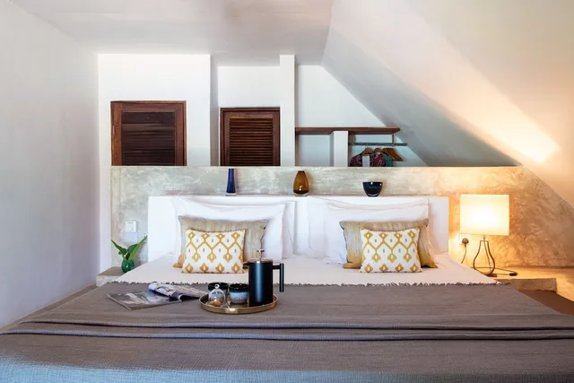 جناح استوديو فاخر بسرير كينج بإطلالة على البحر بشرفة، Upendo Beach Boutique Hotel 4/5
