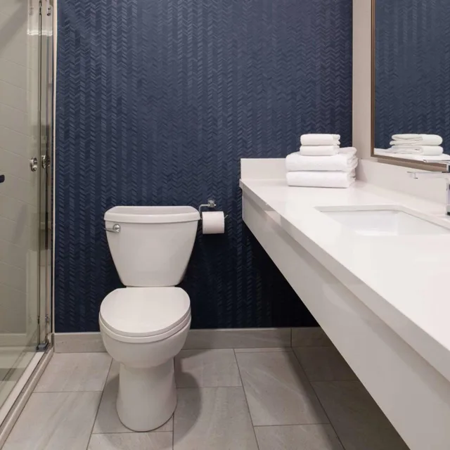 غرفة بسريرين كوين بحوض استحمام لذوي الإعاقة، Fairfield Inn & Suites Spokane Downtown 7/8
