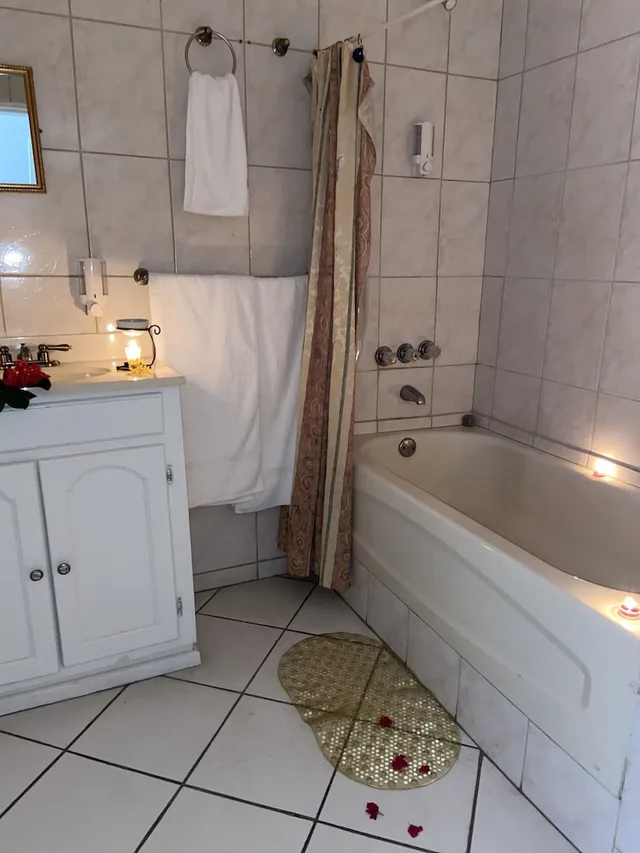 Deluxe, 2 Double Beds, City View, The Downtown Hotel 5/6