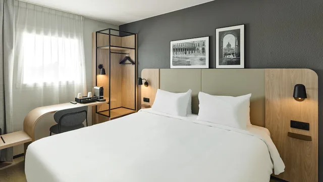 غرفة سوبيريور بسرير كينج، Campanile Argenteuil 2/10