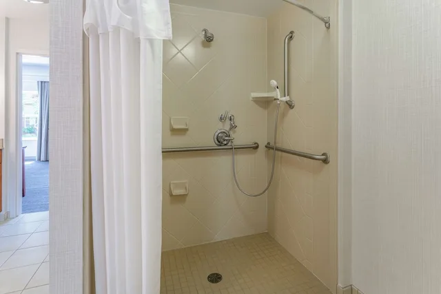 جناح استوديو بسريرين كوين مع أريكة لذوي الإعاقة، Homewood Suites by Hilton Albany NY 2/2